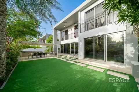 Dubai Hills Estate, UAE의 판매용 빌라 침실 5개, 418제곱미터 번호 737878 - 사진 17