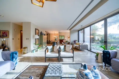 Dubai Hills Estate, UAE의 판매용 빌라 침실 5개, 418제곱미터 번호 737878 - 사진 4