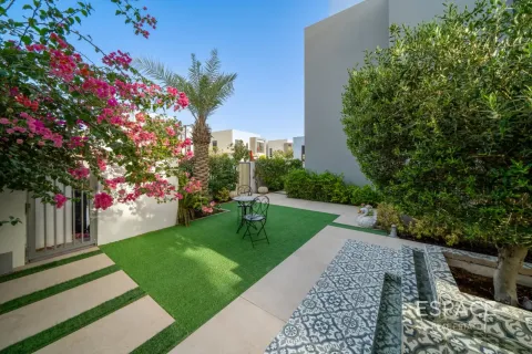 Dubai Hills Estate, UAE의 판매용 빌라 침실 5개, 418제곱미터 번호 737878 - 사진 19