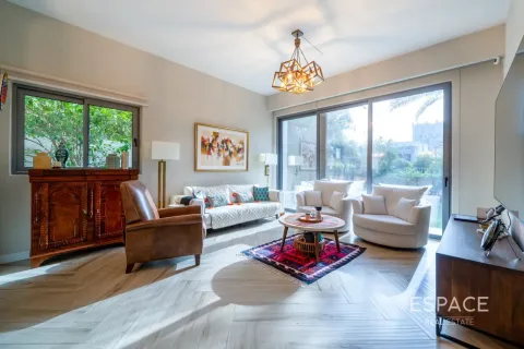 Dubai Hills Estate, UAE의 판매용 빌라 침실 5개, 418제곱미터 번호 737878 - 사진 5