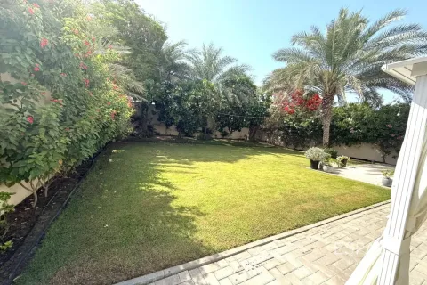 Vila u Jumeirah Park, Dubai, UAE 3 spavaćih soba, 285 m2 Br. 738192 - fotografija 9