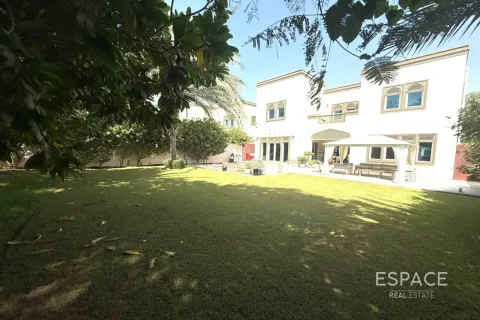 Vila u Jumeirah Park, Dubai, UAE 3 spavaćih soba, 285 m2 Br. 738192 - fotografija 10