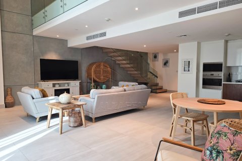 Apartment til leje i Abu Dhabi, UAE 1 soveværelse, 136 kvm № 662840 - foto 1