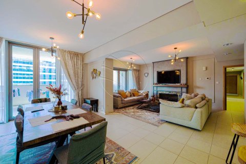 Appartamento in vendita a Al Raha Beach, Abu Dhabi, EAU 4 camere da letto, 277 mq. № 662839 - foto 1