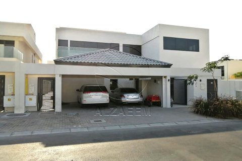 Yas Island、Abu Dhabi、UAE にあるヴィラ販売中 5ベッドルーム、568 m2、No662842 - 写真 1
