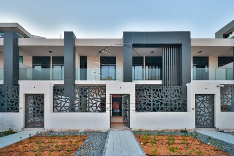 Kuća u nizu u gradu Masdar City, Abu Dhabi, UAE 3 spavaće sobe, 188 m2 Br. 662824 - Slika 1