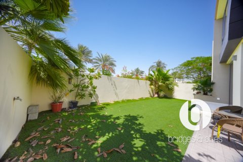 Vilë në Dubai Hills Estate, Emiratet e Bashkuara Arabe 4 dhoma gjumi, 229 m2. № 758116 - Foto 4