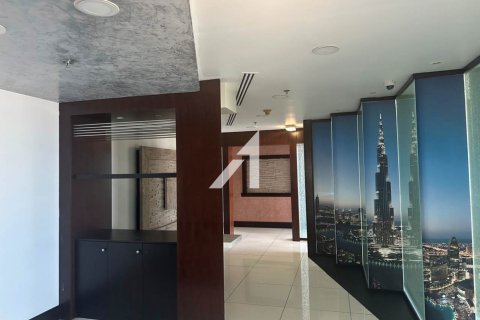 Зняти в оренду офіс в Sheikh Zayed Road, Дубай, ОАЕ 186м2, № 699255 - фото 6