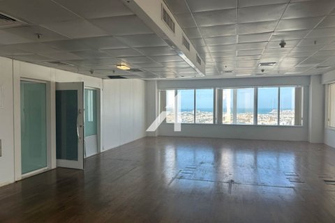 Зняти в оренду офіс в Sheikh Zayed Road, Дубай, ОАЕ 186м2, № 699255 - фото 2