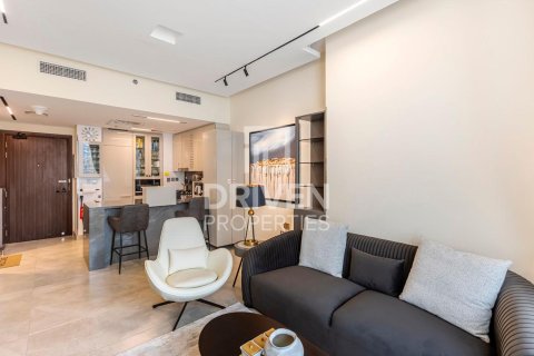 Apartament de închiriat în Business Bay, Dubai, EAU 1 dormitor, 71.54 mp.  №756995 - poză 1