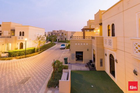 Kuća u nizu u gradu Dubai, UAE 4 spavaće sobe, 309.4 m2 Br. 669952 - Slika 6