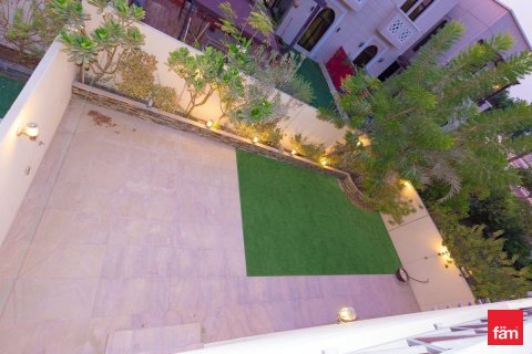 Kuća u nizu u gradu Dubai, UAE 4 spavaće sobe, 309.4 m2 Br. 669952 - Slika 5