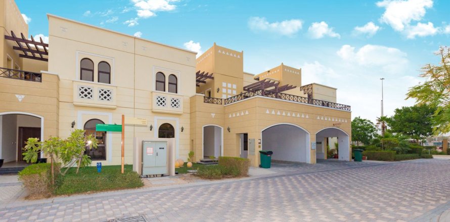Kuća u nizu u gradu Dubai, UAE 4 spavaće sobe, 309.4 m2 Br. 669952