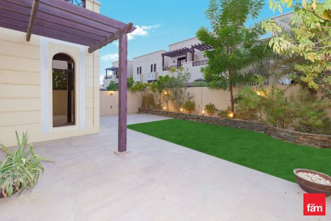 Kuća u nizu u gradu Dubai, UAE 4 spavaće sobe, 309.4 m2 Br. 669952 - Slika 4