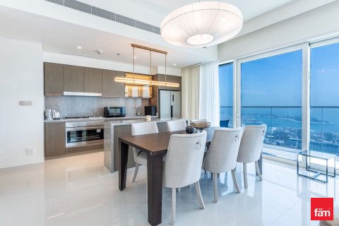 Huoneisto Dubai Harbour, Arabiemiraatit 3 makuuhuonetta, 181.8 m2 № 669951 - kuva 3