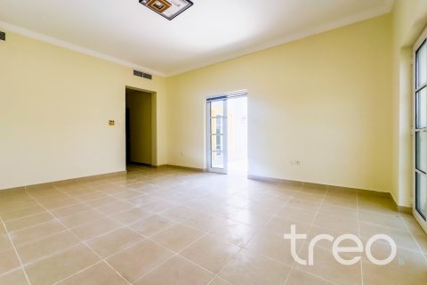Villa The Villa, Dubaijā, AAE 4 istabas, 640.1 m2 Nr. 761405 - attēls 13