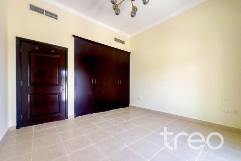 Villa The Villa, Dubaijā, AAE 4 istabas, 640.1 m2 Nr. 761405 - attēls 14