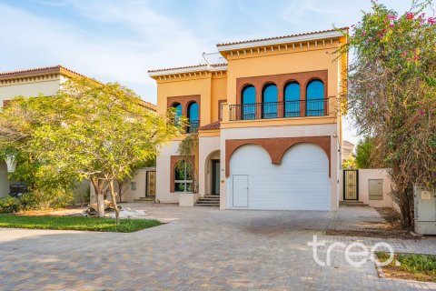 וילה ב The Villa, Dubai, איחוד האמירויות 6 חדרי שינה, 387.96 מ