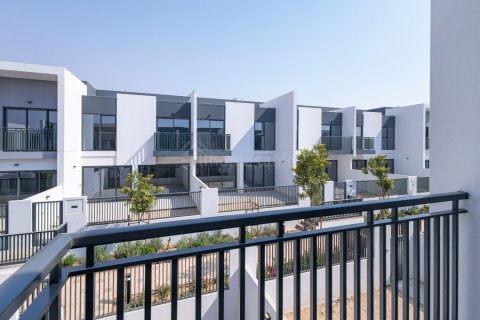 Kaupunkipientalo Dubai Land, Dubai, Arabiemiraatit 3 makuuhuonetta, 161 m2 № 722207 - kuva 8