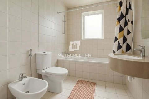 شقة للإيجار في أبراج بحيرة جميرا، دبي، الإمارات العربية المتحدة 2 غرفة نوم ، 122 متر مربع ، رقم 665238 - صورة 11