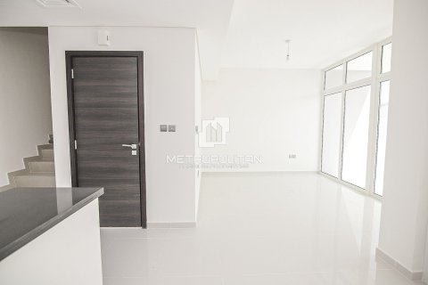 Shtëpi në qytet në DAMAC Hills (Akoya by DAMAC), Dubai, Emiratet e Bashkuara Arabe 3 dhoma gjumi, 155 m2. № 665237 - Foto 2
