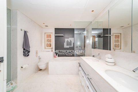 Dzīvoklis Downtown Dubai (Downtown Burj Dubai)jā, AAE 3 istabas, 184 m2 Nr. 665236 - attēls 27