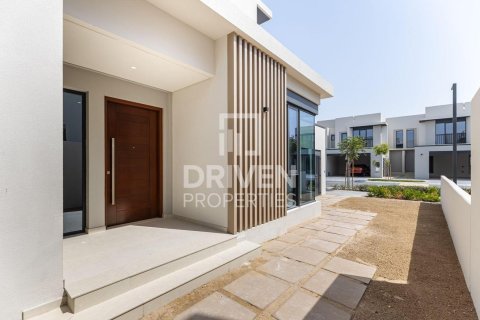 Jebel Ali, Dubai, UAE의 임대용 타운하우스 침실 4개, 339.56제곱미터 번호 746468 - 사진 3