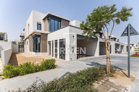 Jebel Ali, Dubai, UAE의 임대용 타운하우스 침실 4개, 339.56제곱미터 번호 746468 - 사진 2