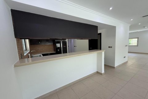 Vila v Jumeirah Park, Dubai, SAE 3 ložnice, 328 m² Č.: 613012 - fotografie 14