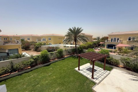Vila v Jumeirah Park, Dubai, SAE 3 ložnice, 328 m² Č.: 613012 - fotografie 23
