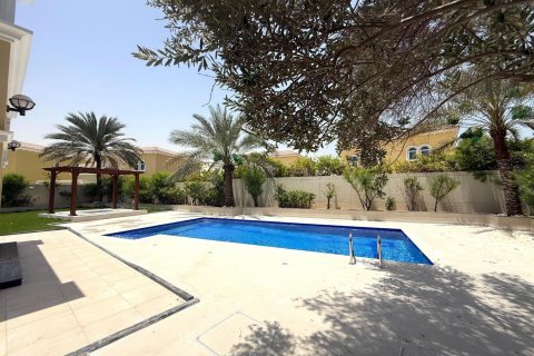 Vila v Jumeirah Park, Dubai, SAE 3 ložnice, 328 m² Č.: 613012 - fotografie 21