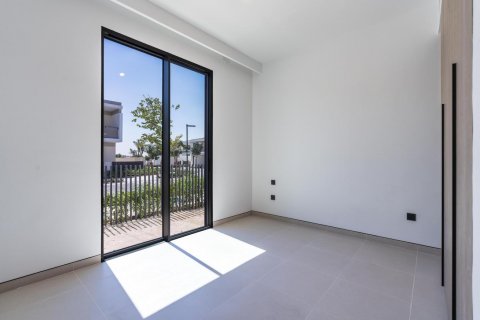 Vilë në Tilal Al Ghaf, Dubai, Emiratet e Bashkuara Arabe 5 dhoma gjumi, 416 m2. № 613010 - Foto 12