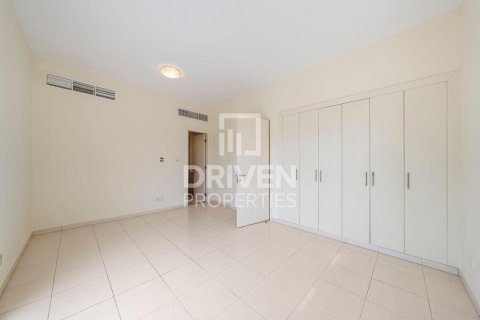 Villa in The Springs, Dubai, UAE 3 bedrooms, 377 sq.m. № 746406 - photo 12