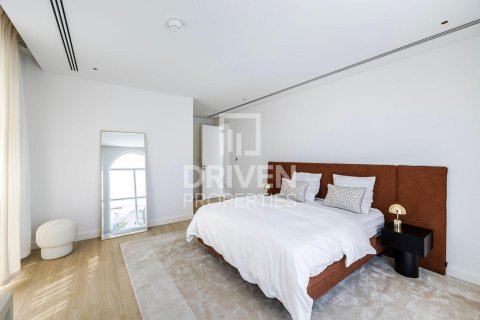 Villa in Umm Suqeim, Dubai, UAE 4 bedrooms, 297.29 sq.m. № 746407 - photo 19