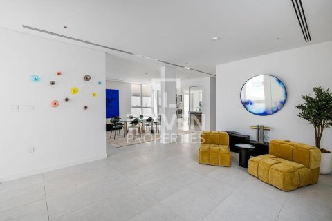 Villa in Umm Suqeim, Dubai, UAE 4 bedrooms, 297.29 sq.m. № 746407 - photo 8