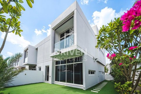 Maison de ville à louer à Mudon, Dubai, EAU 3 chambres, 263.94 m2 № 746408 - photo 1
