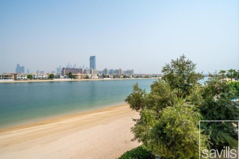 Villa in Palm Jumeirah, Dubai, UAE 4 bedrooms, 657 sq.m. № 680717 - photo 2