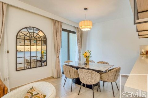Kaupunkipientalo Tilal Al Ghaf, Dubai, Arabiemiraatit 3 makuuhuonetta, 142 m2 № 680713 - kuva 4