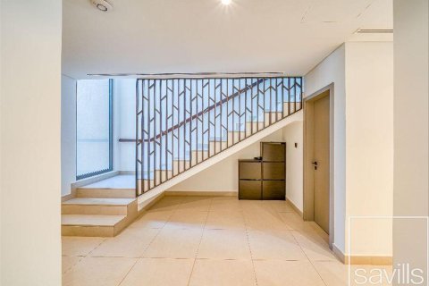 Kaupunkipientalo Tilal Al Ghaf, Dubai, Arabiemiraatit 3 makuuhuonetta, 142 m2 № 680713 - kuva 10