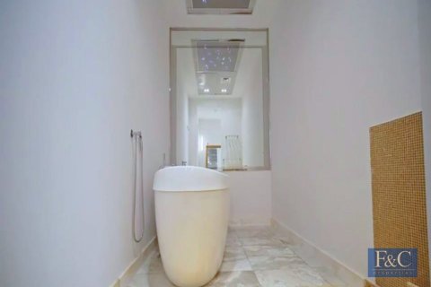 Villa te huur in Umm Suqeim, Dubai, VAE 7 slaapkamers, 892 vr.m., nr 704708 - foto 23