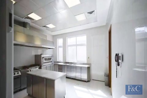 Villa te huur in Umm Suqeim, Dubai, VAE 7 slaapkamers, 892 vr.m., nr 704708 - foto 6