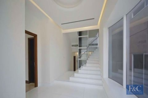 Villa te huur in Umm Suqeim, Dubai, VAE 7 slaapkamers, 892 vr.m., nr 704708 - foto 10