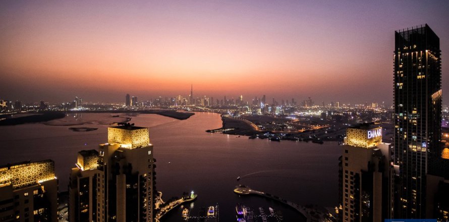 Katusekorter asukohaga Dubai Creek Harbour (The Lagoons), Dubai, AÜE: 4 magamistoaga, 278 m² Nr 704709