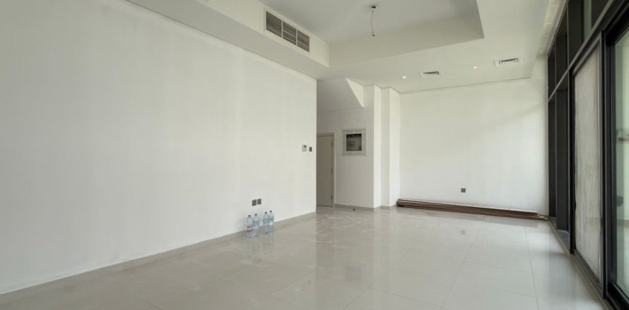 Dubai、UAEにあるタウンハウス 3ベッドルーム、174.7 m2 No740306
