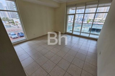 Apartment in Jumeirah Lake Towers, Dubai, UAE 2 bedrooms, 183 sq.m. № 643607 - photo 1