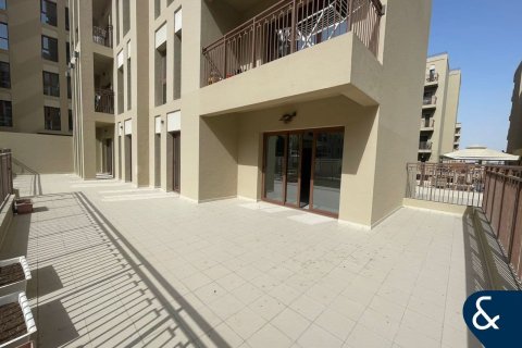 Apartmen di Town Square, Dubai, UAE 3 bilik tidur, 223 meter persegi № 668083 - foto 1