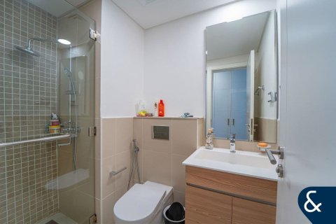 Apartment til leje i Jumeirah Golf Estates, Dubai, UAE 2 soveværelser, 133 kvm № 668082 - foto 9