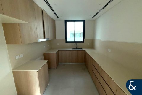 Villa en alquiler en Arabian Ranches 3, Dubai, EAU 4 dormitorios, 459 m2 № 668168 - foto 6