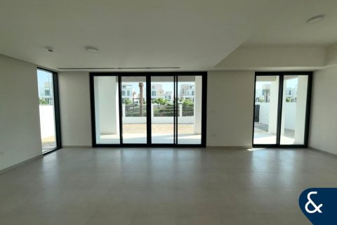 Villa en alquiler en Arabian Ranches 3, Dubai, EAU 4 dormitorios, 459 m2 № 668168 - foto 3