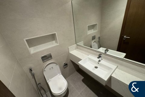 Apartment in Al Wasl, Dubai, UAE 2 bedrooms, 125 sq.m. № 668084 - photo 14